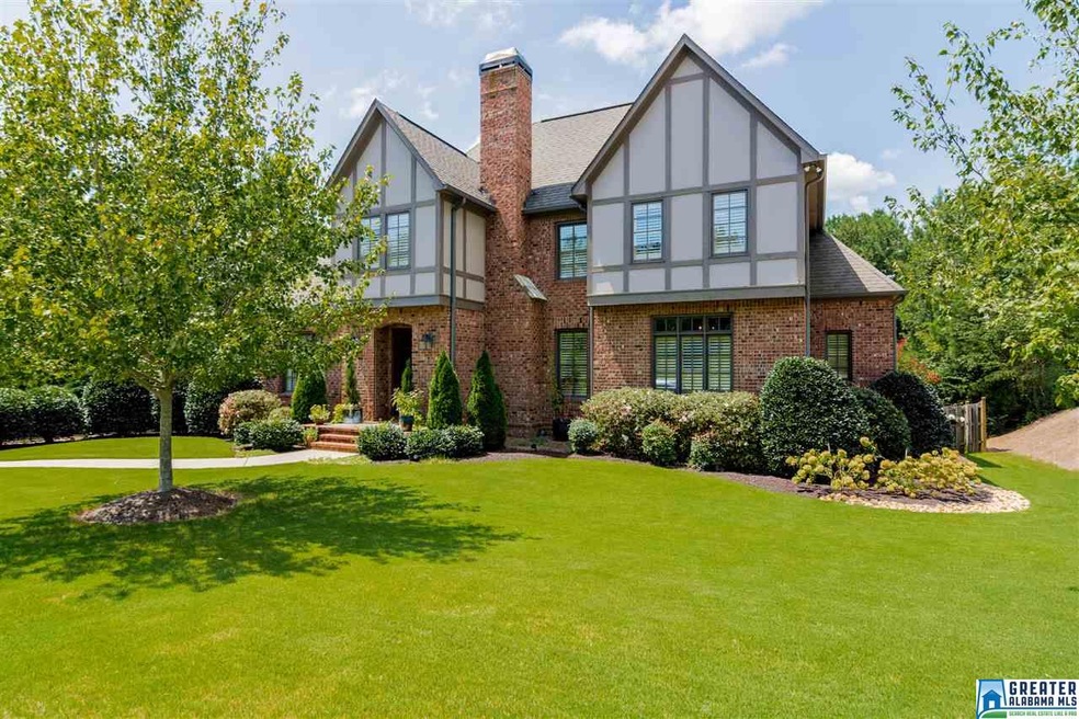 Reminiscent of old Birmingham, the curb appeal of this home is awesome! Mature and beautiful landscaping, sprinkler system front and back. Only three steps to the front door. And lot is located right at the beginning of a culdesac. Better than new!