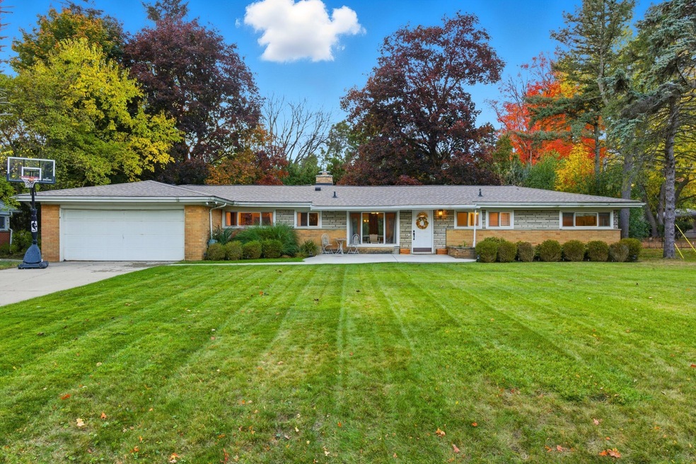 Sold $402,000 • Co-Listing Agent