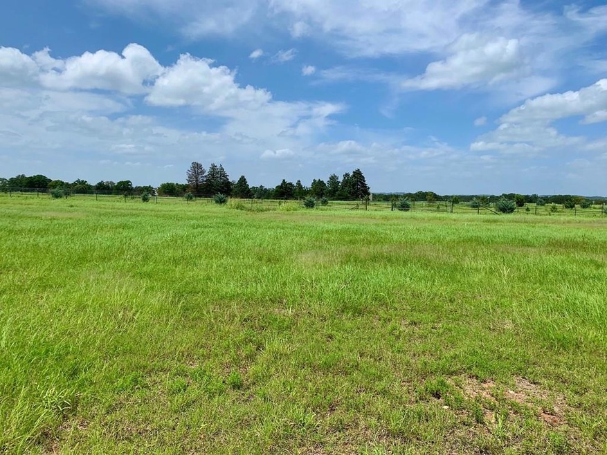 206 Interlaken St unit 3, Fredericksburg, TX 78624 - photo 1