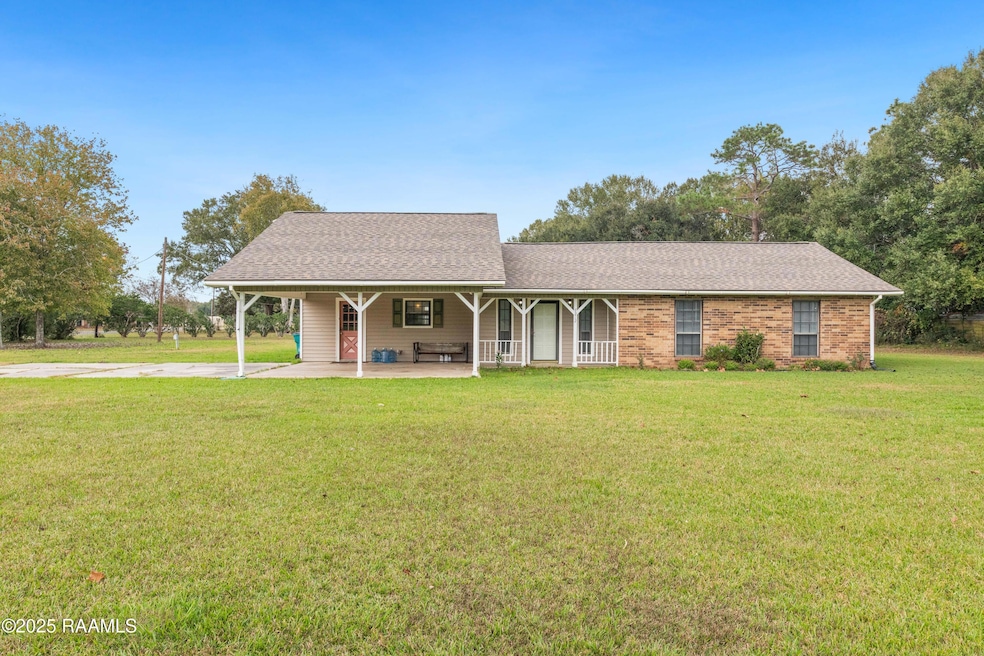 7212 W Wildcat Rd, Abbeville, LA 70510 - photo 1