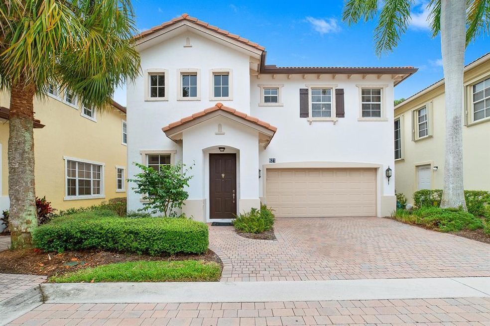 621 Moondancer Ct