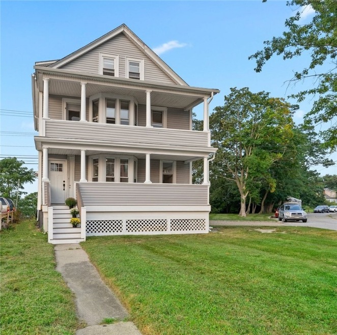 62 Main St unit 1st floor, Warren, RI 02885 - photo 1