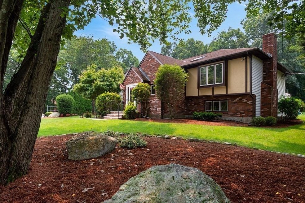 15 Brewster Dr, Norwood, MA 02062 - photo 1