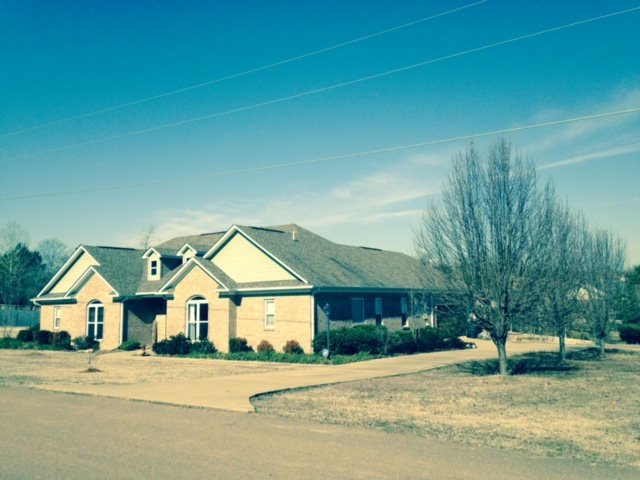 312 Lakes Dr N, Oxford, MS 38655 - photo 1