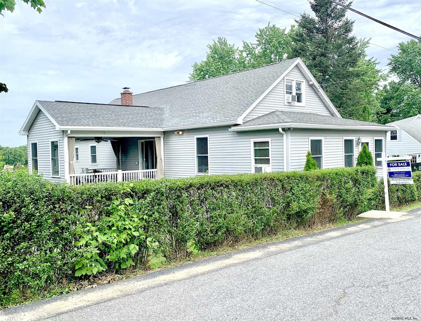 25 Grapevine Place, Latham, NY 12110 - photo 1