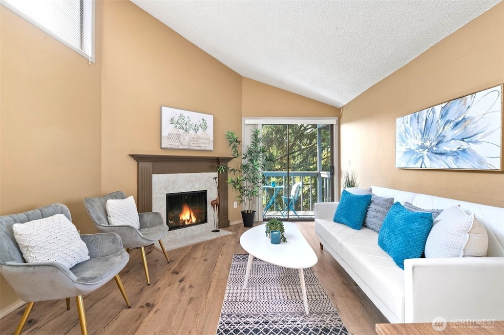 For Sale $285,000 • Co-Listing Agent