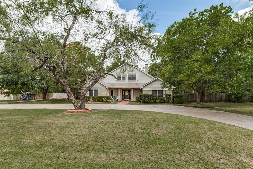 730 Sunny Ln, Corsicana, TX 75110 - photo 1