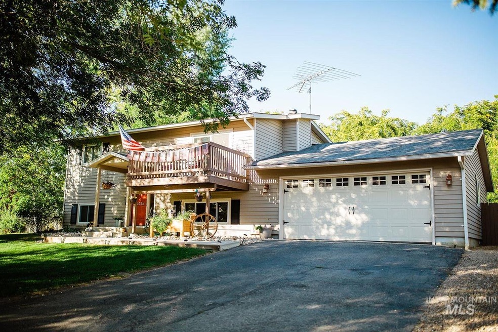 10028 W Cayuse Ln, Boise, ID 83714 - photo 1