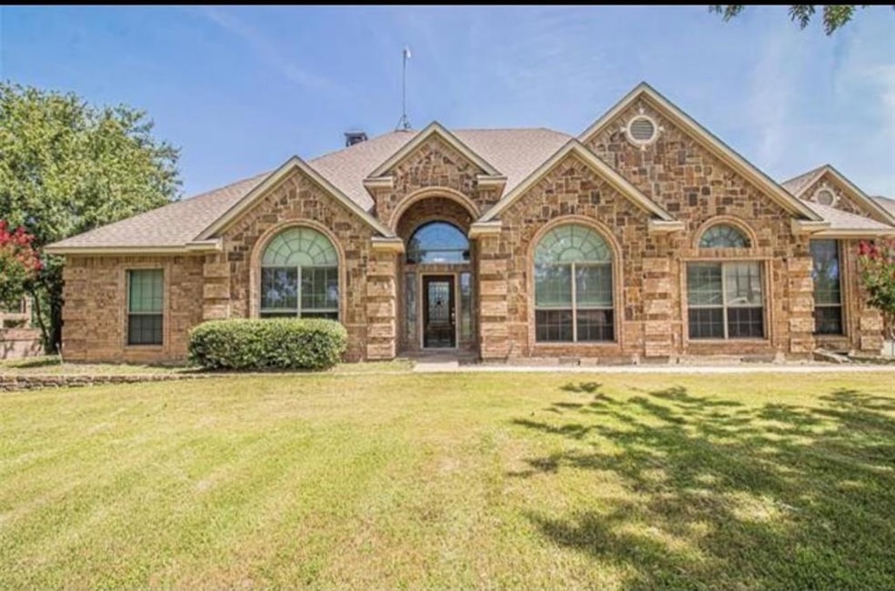 124 N Star Crossing Ln, Weatherford, TX 76088 - photo 1