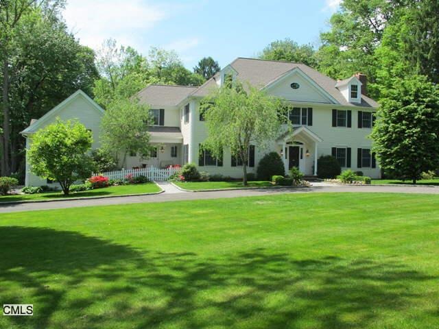 264 Ponus Ridge, New Canaan, CT 06840 - photo 1