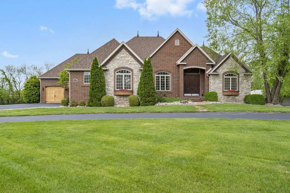 Pending $998,500