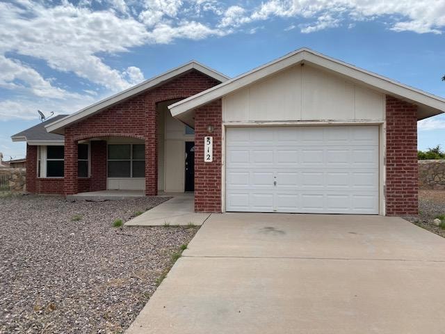 512 Adrian Ct, Horizon City, TX 79928 - photo 1