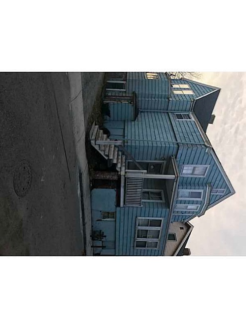 10 Hall Ave, Newport, RI 02840 - photo 1