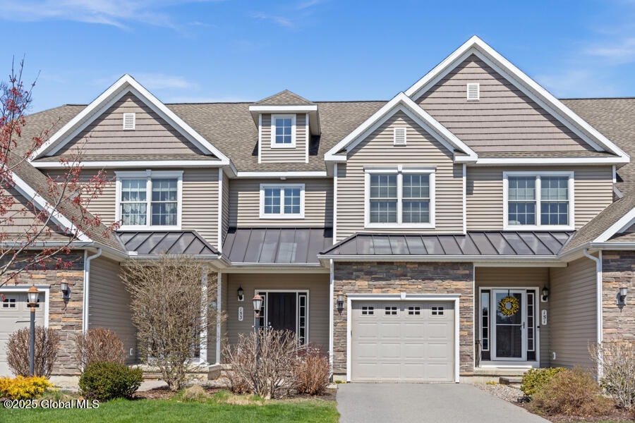 153 Fieldstone Dr, Schenectady, NY 12304 - photo 1