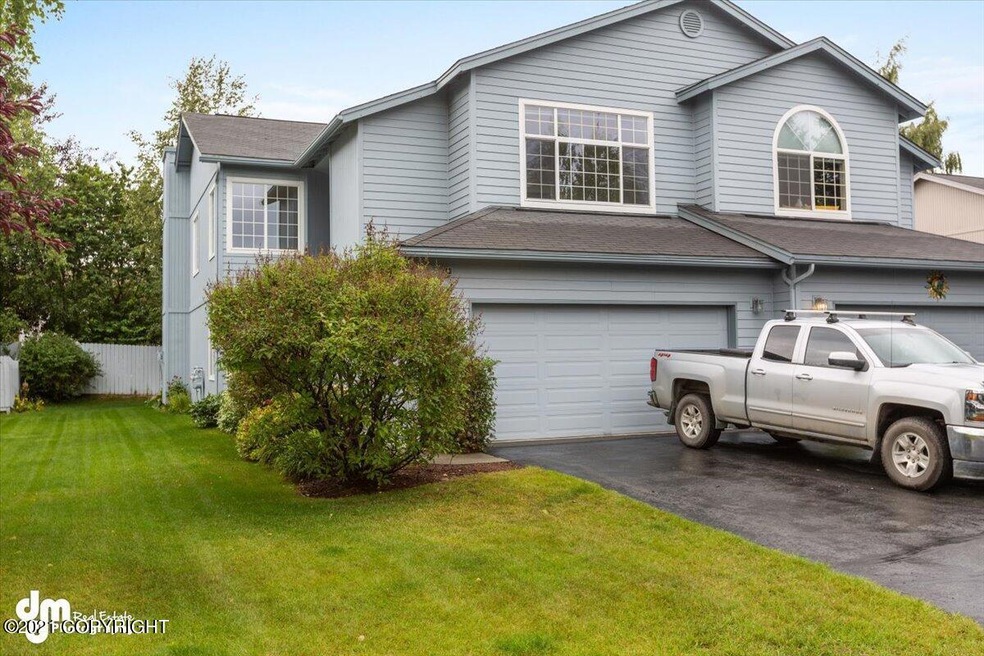 39-Exterior Front MS_6330