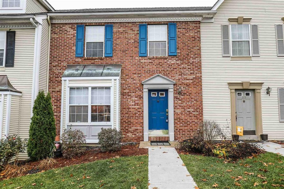 119 Middlesex Rd, MerriMacK, NH 03054 - photo 1