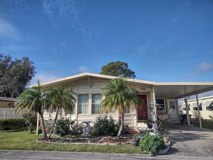 712 Lake Larch Dr, Lakeland, FL 33805 - photo 1