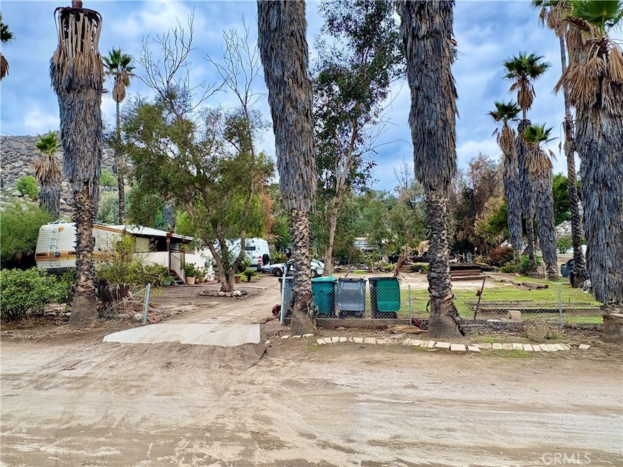 33510 Beverly Dr, Hemet, CA 92545 - photo 1