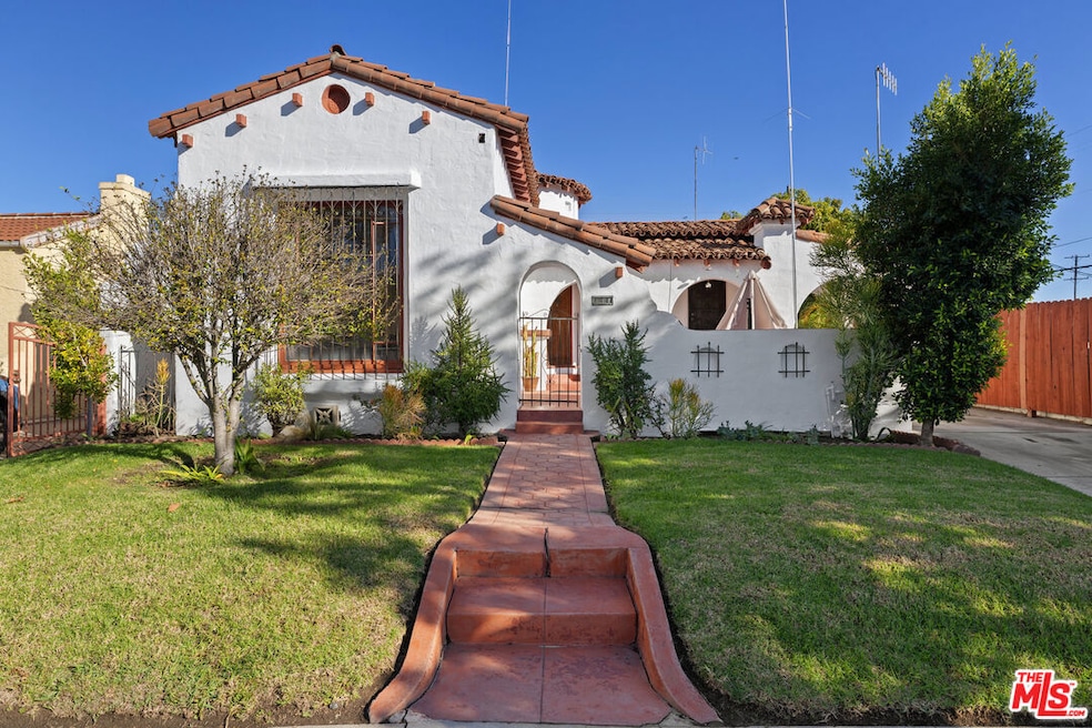 138 S La Jolla Ave, Los Angeles, CA 90048 - photo 1