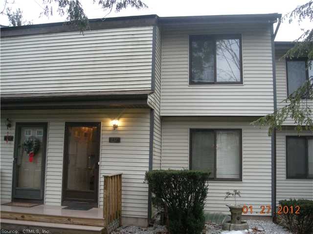 131 Cottonwood Rd unit 131, Newington, CT 06111 - photo 1