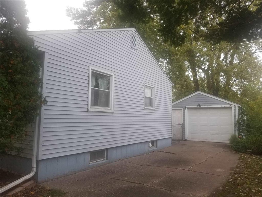 2428 Dugan Ct, Davenport, IA 52804 - photo 1