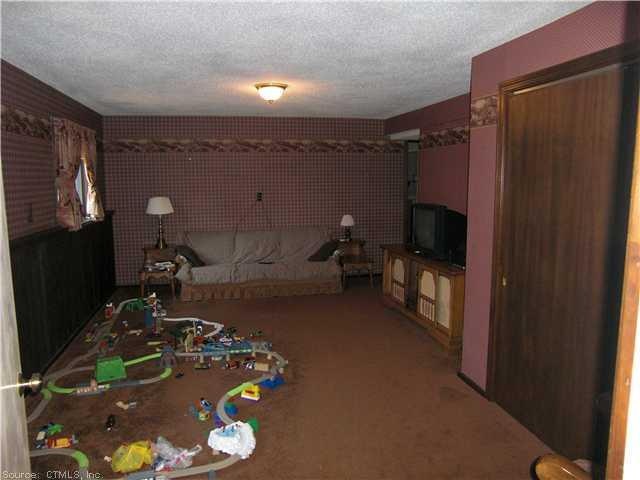 115 Moody Rd, Enfield, CT 06082 - photo 1