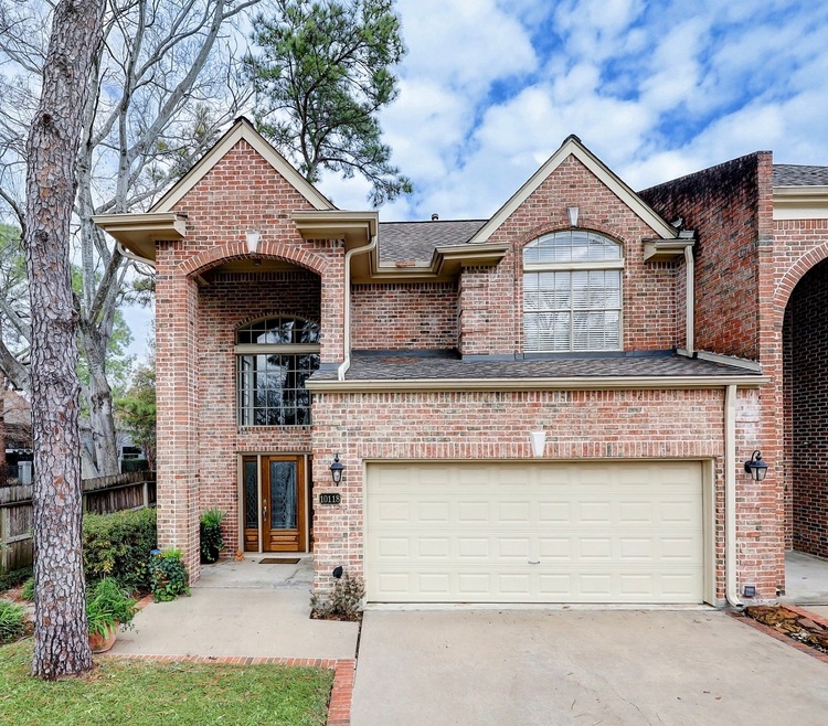 10118 Valley Forge Dr, Houston, TX 77042 - photo 1