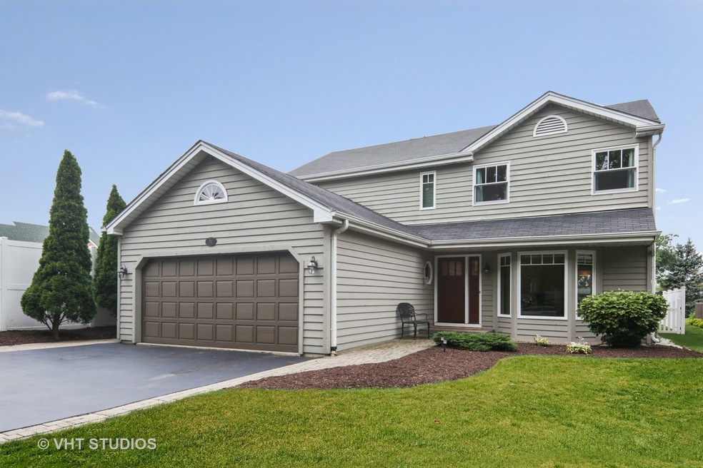 312 N River Glen Ave, Elmhurst, IL 60126 - photo 1