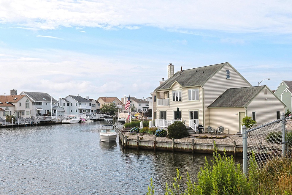 201 Bay Ct, Bayville, NJ 08721 - photo 1