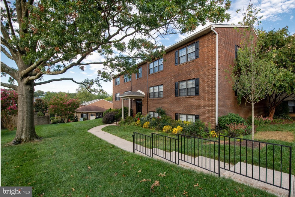 4 Smeton Place unit 4E, Towson, MD 21204 - photo 1