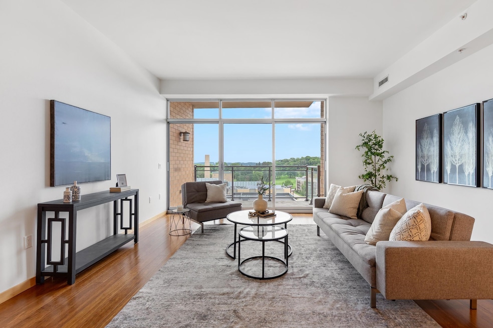 For Sale $600,000 • Co-Listing Agent