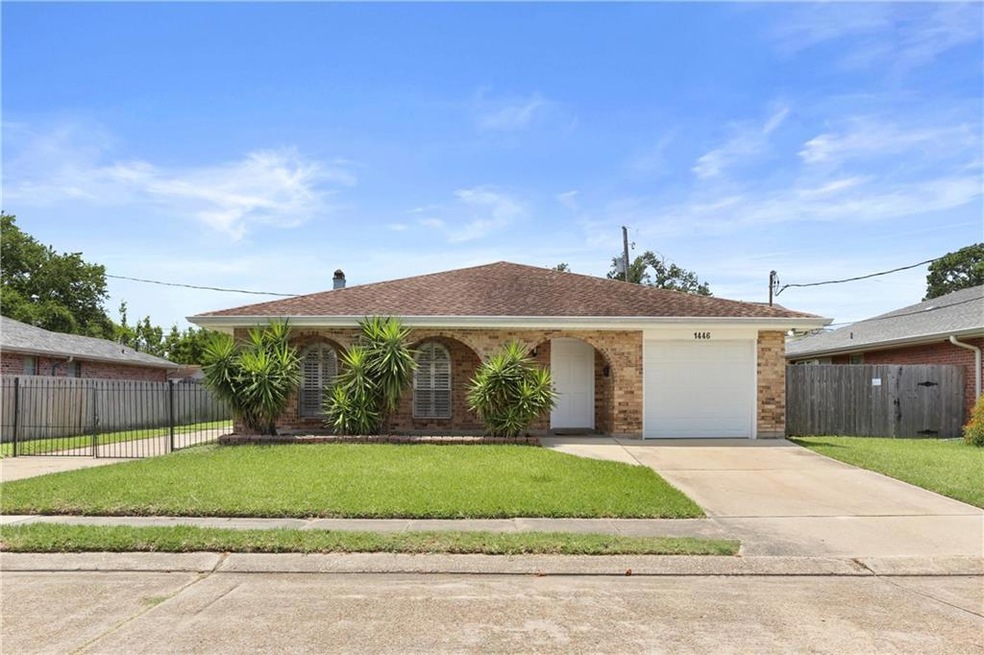 1446 Focis, 75'x 100 lot!