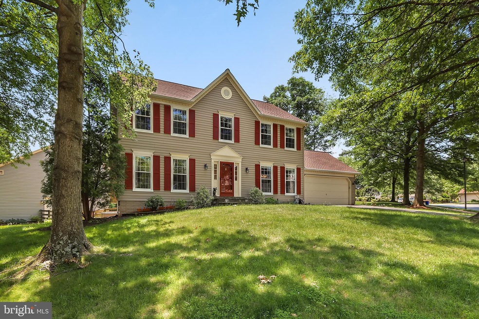 3123 Nestlewood Dr, Herndon, VA 20171 - photo 1