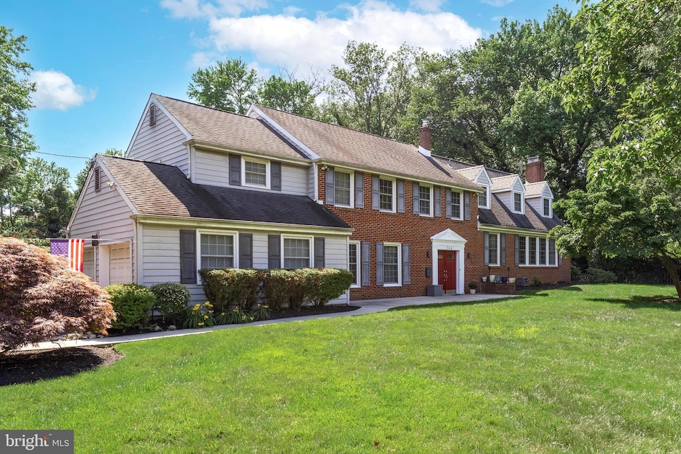 744 Signal Light Rd, Moorestown, NJ 08057 - photo 1