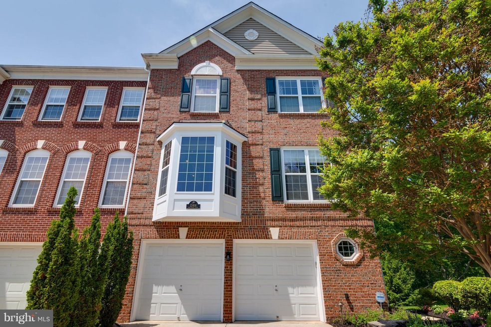 13416 Matthews Vista Dr, Centreville, VA 20120 - photo 1