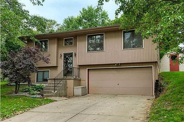 622 Hickory Hill Ln, Des Moines, IA 50317 - photo 1