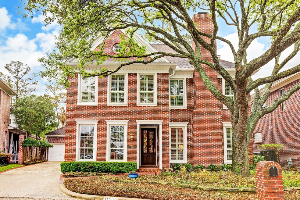 11806 Village Park Cir, Houston, TX 77024 - photo 1