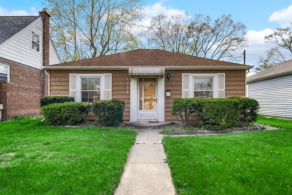 1538 Forest Ave, Calumet City, IL 60409 - photo 1