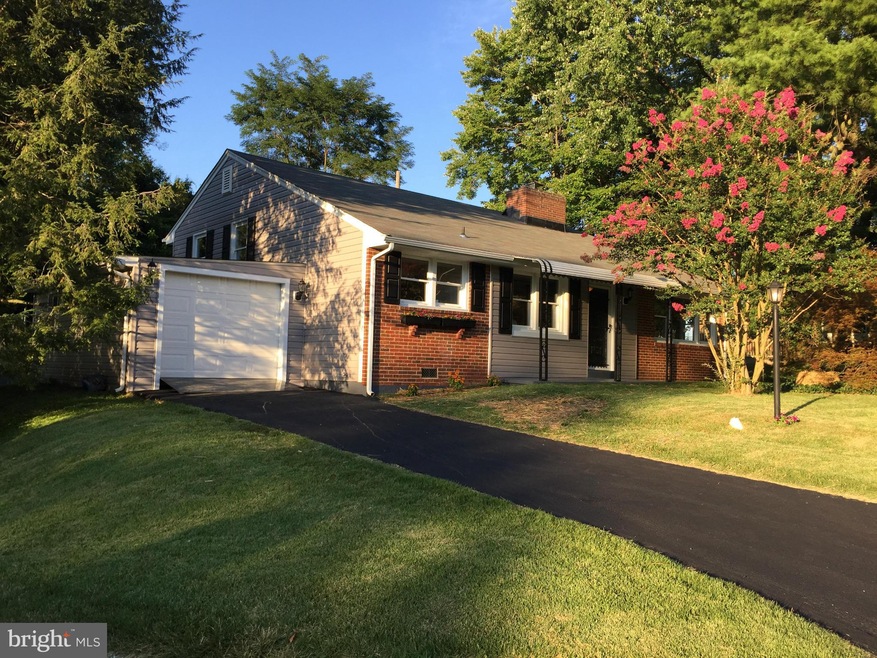 1424 Shefford Rd, Baltimore, MD 21239 - photo 1