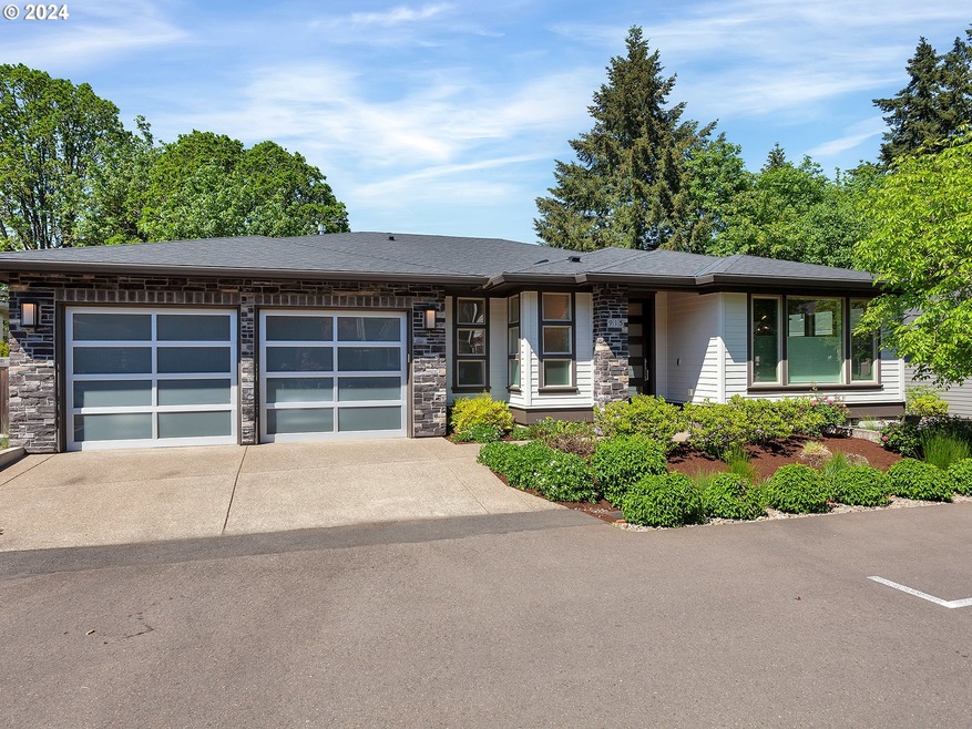 915 Cedar St, Lake Oswego, OR 97034 - photo 1