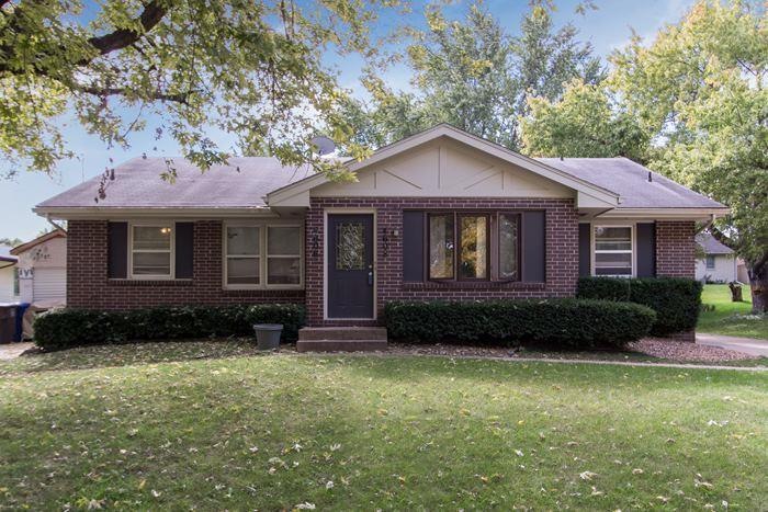 4606 & 4608 Valdez Dr, Des Moines, IA 50310 - photo 1