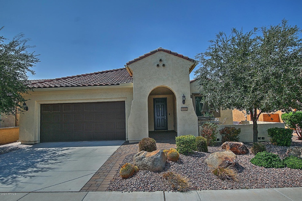 7321 W Silver Spring Way-large-001-002-F