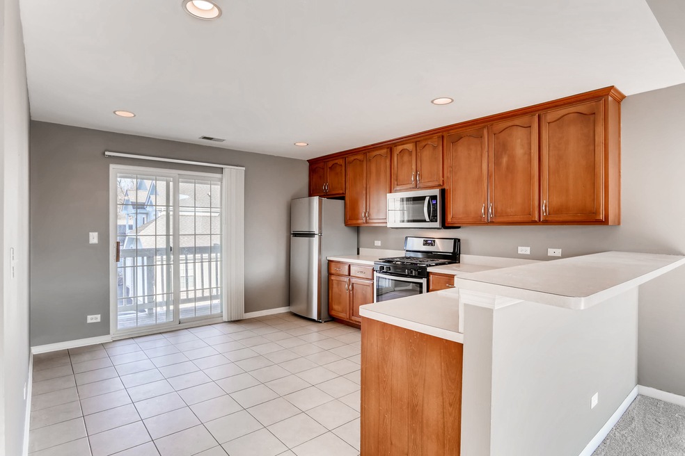 1628 Fairwood Place unit 3D, Aurora, IL 60506 - photo 1