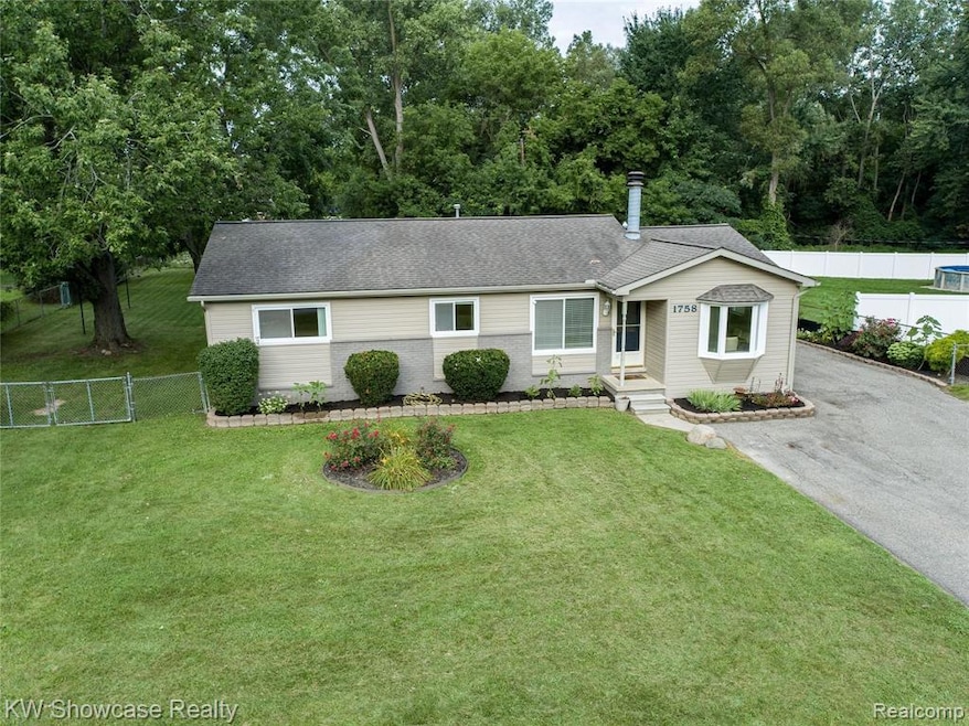 1758 Henbert Court HDR36.jpg