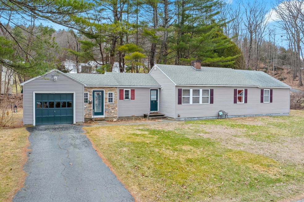 210 Hanover St, White River Junction, VT 05001 - photo 1