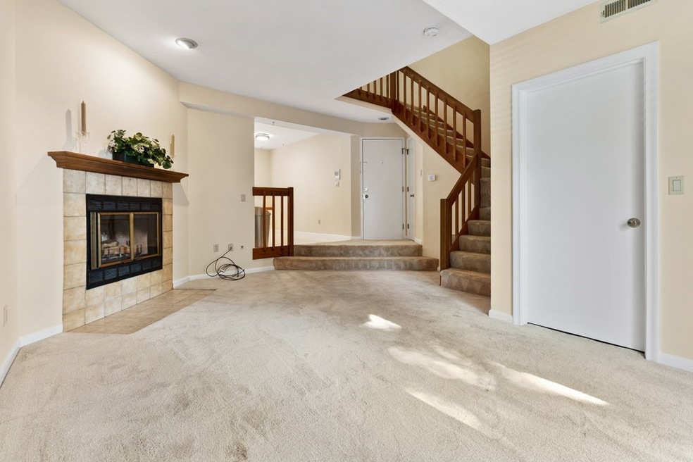 171 Tall Oaks Dr unit C, South Weymouth, MA 02190 - photo 1