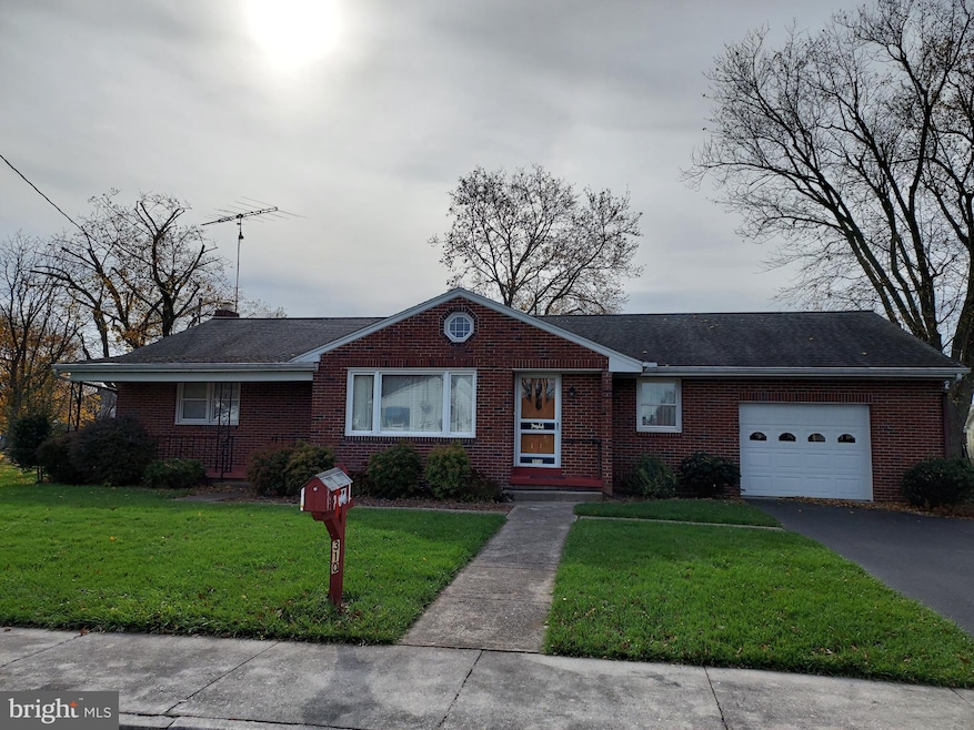 310 Taney Dr, Taneytown, MD 21787 - photo 1