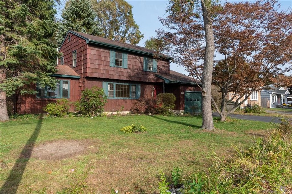 375 Housatonic Ave, Stratford, CT 06615 - photo 1