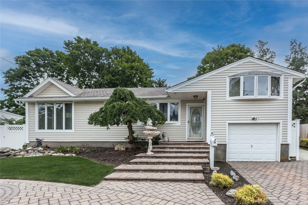 130 Marie St, Lindenhurst, NY 11757 - photo 1