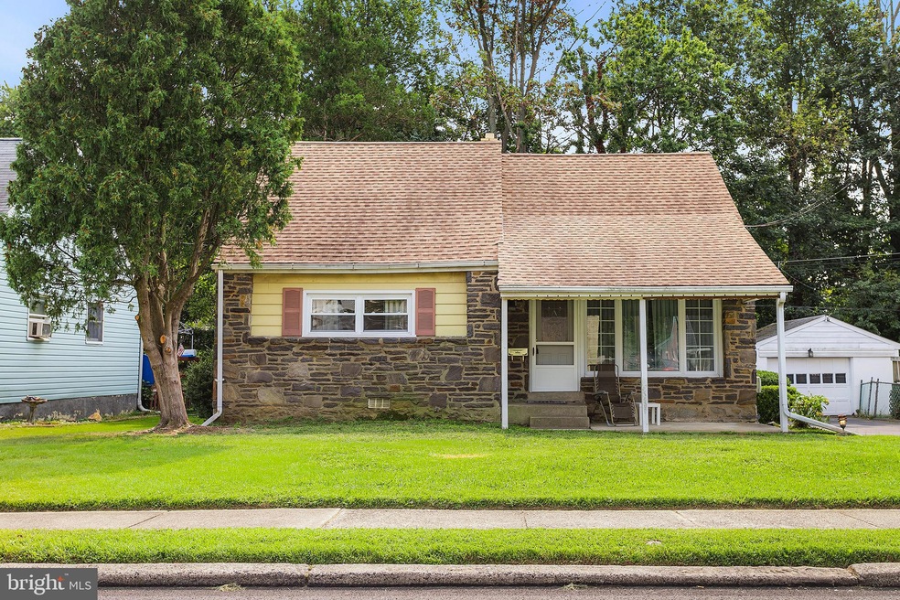 1006 Brook Ave, Secane, PA 19018 - photo 1